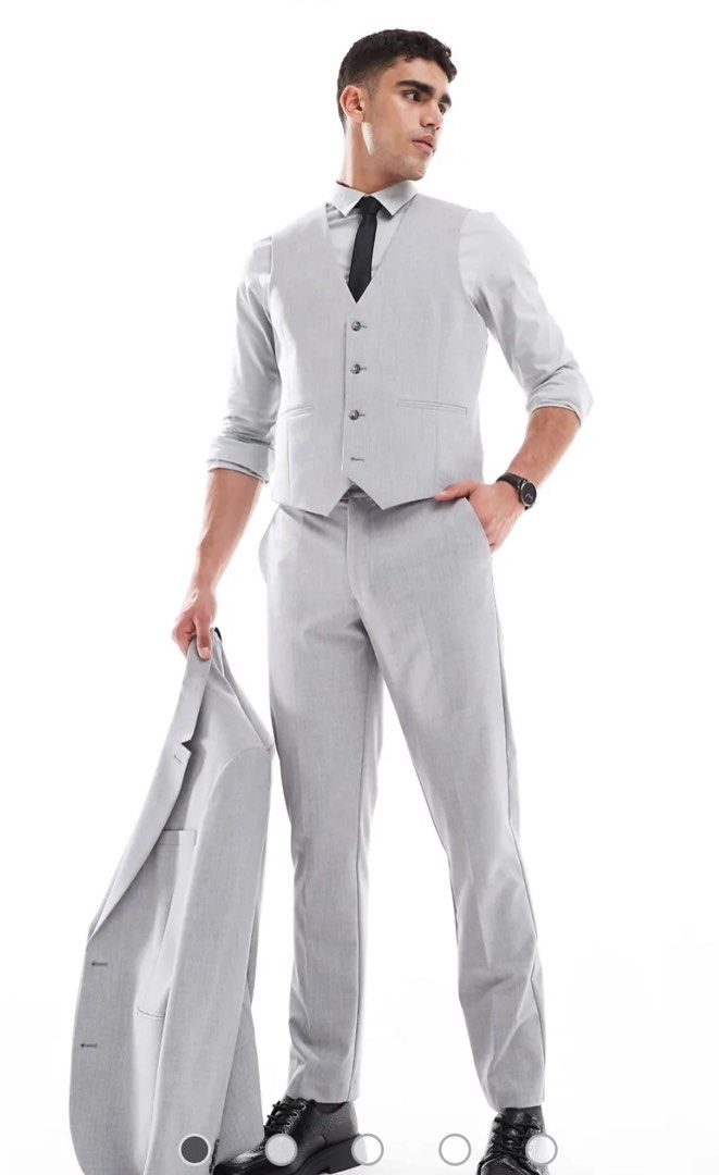 Suit Vest ( 22.5x27) (Category: Vests) located in Calapan. Submitted by shakalak2 (Listing ID 1384357008, Image 1). Description: First/2nd photo for Reference 22.5x27 From 🇺🇸B.Box.