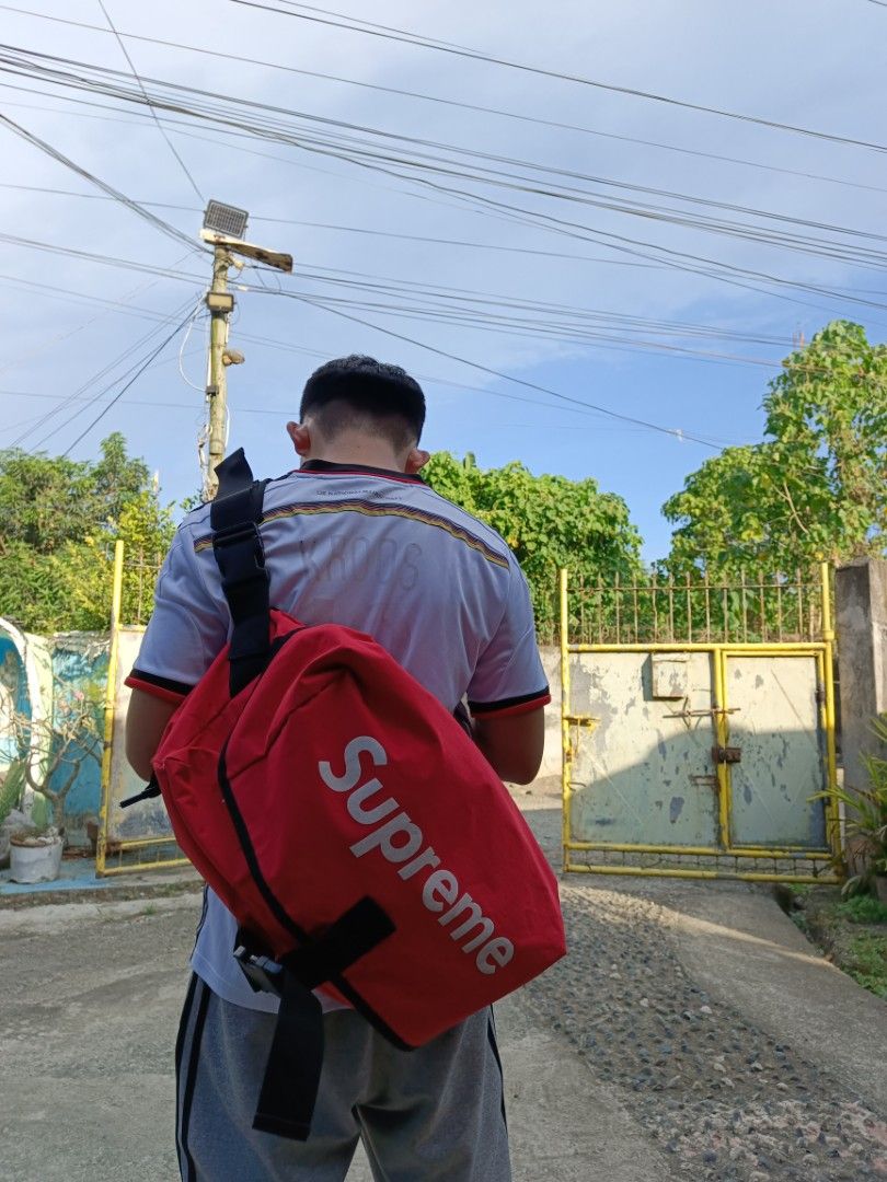 Supreme body bag (Category: Sling Bags) located in Panabo. Submitted by sphinxstore (Listing ID 1384339982, Image 3). Description: .