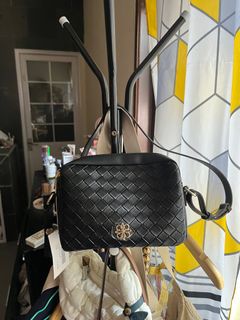 (Kategori: ) berada di . Dikirim oleh malven_preloved (ID iklan 1384323404, Gambar 1). Deskripsi: .