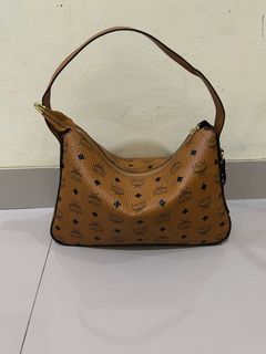(Kategori: ) berada di . Dikirim oleh preloved_pribadi25 (ID iklan 1384244374, Gambar 1). Deskripsi: .