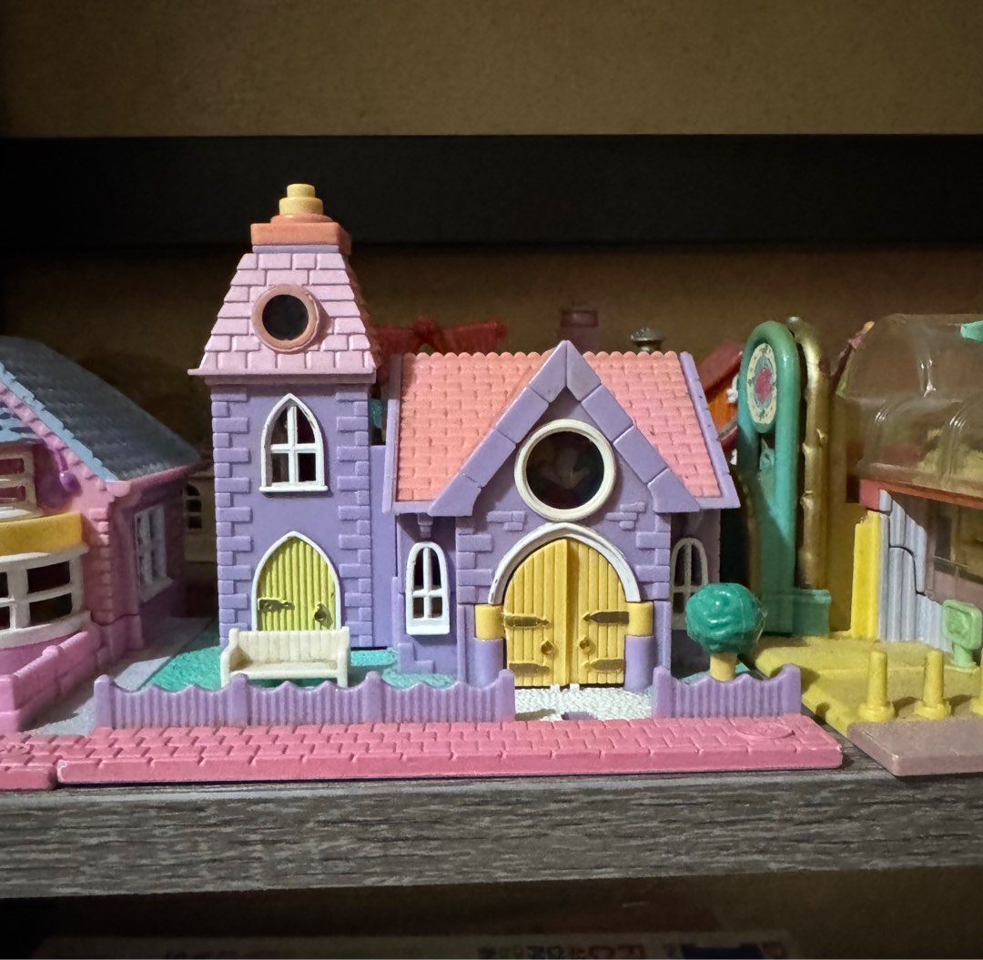 Polly Pocket Wedding Chapel Pollyville 1993 Bluebird Lights Up, chapel