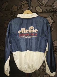 (Kategori: ) berada di . Dikirim oleh geminithrift_ (ID iklan 1384351485, Gambar 1). Deskripsi: .
