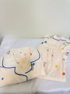 (Category: ) located in . Submitted by comfypyjamas (Listing ID 1384341020, Image 1). Description: .