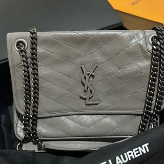 (Kategori: ) berada di . Dikirim oleh myprelovedluxurystuffs (ID iklan 1384244680, Gambar 1). Deskripsi: .