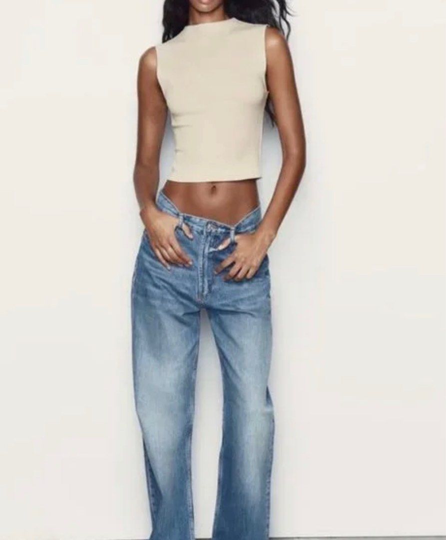 zara sleeveless mock neck (Category: Sleeveless) located in Manila. Submitted by closellt (Listing ID 1384423488, Image 1). Description: - stretchy material - used once ggx or sdd pay maya or gcash tags: mango, zara.