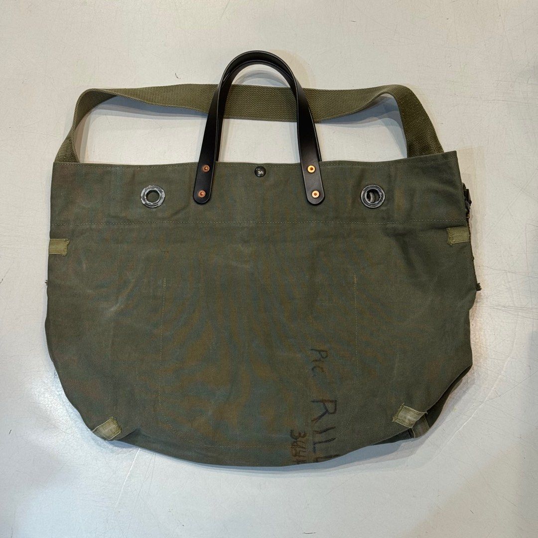 Room No.6 1940's DUFFLE MESSENGER BAG #3111, 男裝, 袋, 背包- Carousell