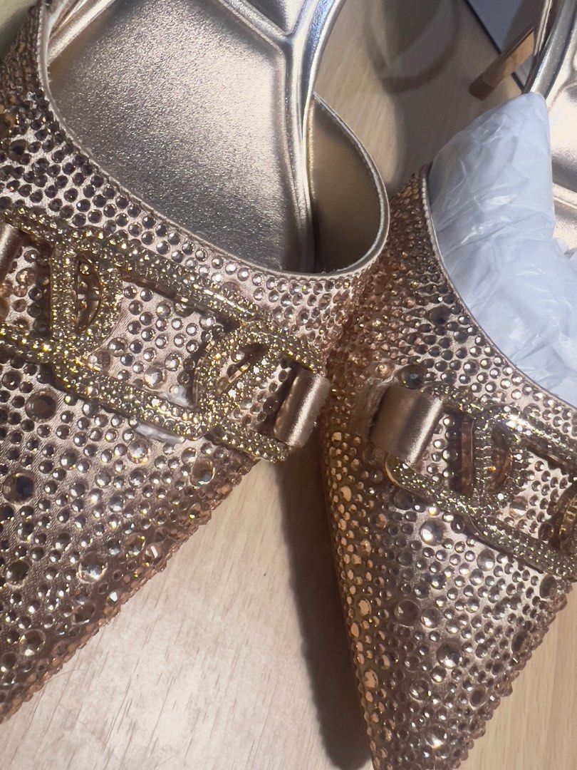 ALDO Heels 2 inches size 8.5 (Category: Heels) located in Quezon City. Submitted by CLing (Listing ID 1387863123, Image 2). Description: ALDO Heels 2 inches | Size US 8.5 Brand new / Not used Bought as an extra pair for grad Orig price ₱5k+ Selling it for 3500, slightly negotiable Decluttering.