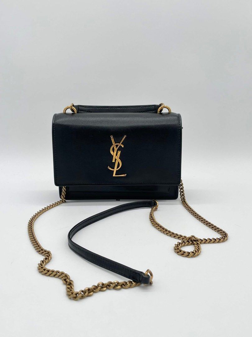Authentic YSL Sunset Chain Wallet ✨ (Category: Luxury Bags & Wallets) located in Quezon City. Submitted by jhaediah (Listing ID 1387870078, Image 1). Description: YSL Sunset Chain Wallet ✨ Authentic | Rank A Condition. Inclusion: Booklet Only.