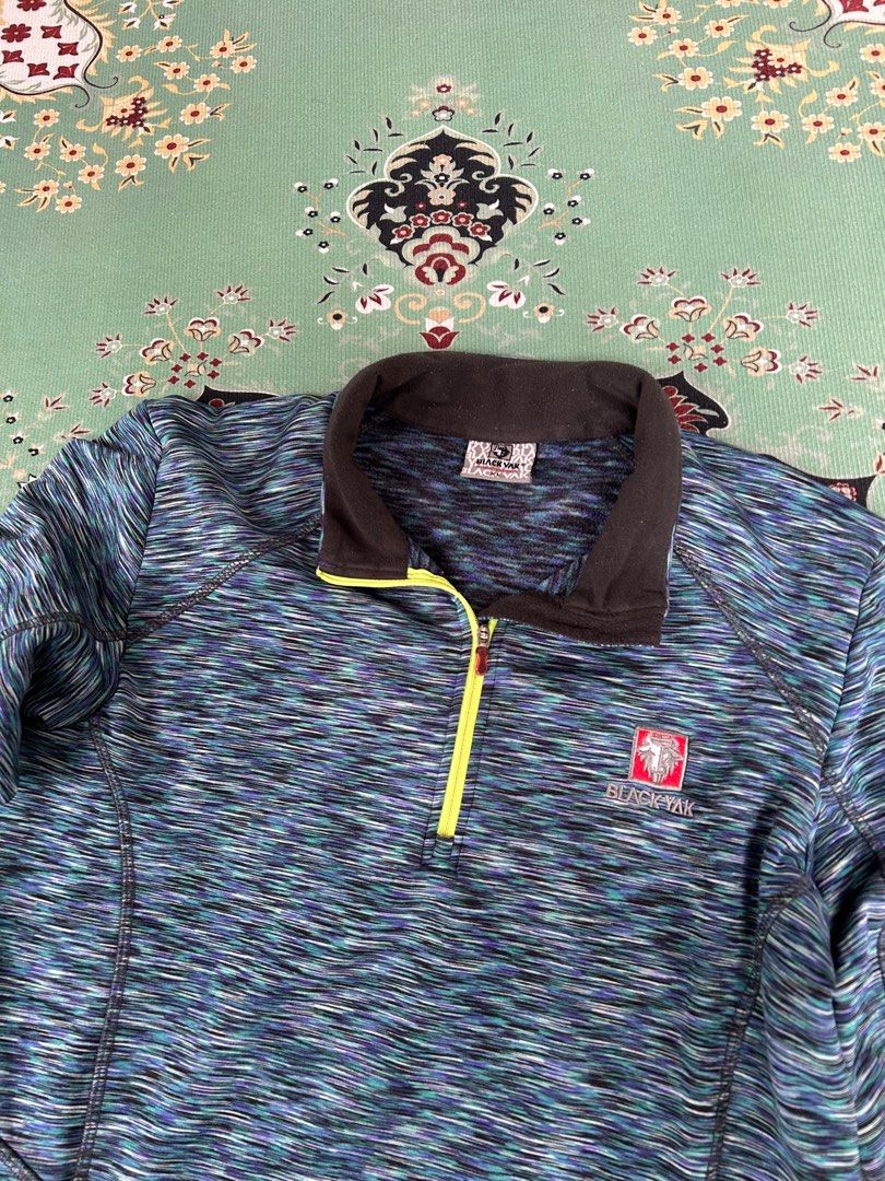 Black Yak Quarter Zip Jacket (Category: Coats, Jackets and Outerwear) located in Angeles City. Submitted by outboxph (Listing ID 1387894604, Image 3). Description: CODE: S19 B.l.a.c.k Y.a.k Quarter Zip Size: XL on tag (fit to small to semi medium) Dimensions: 26L x 19W Condition: 9/10 .