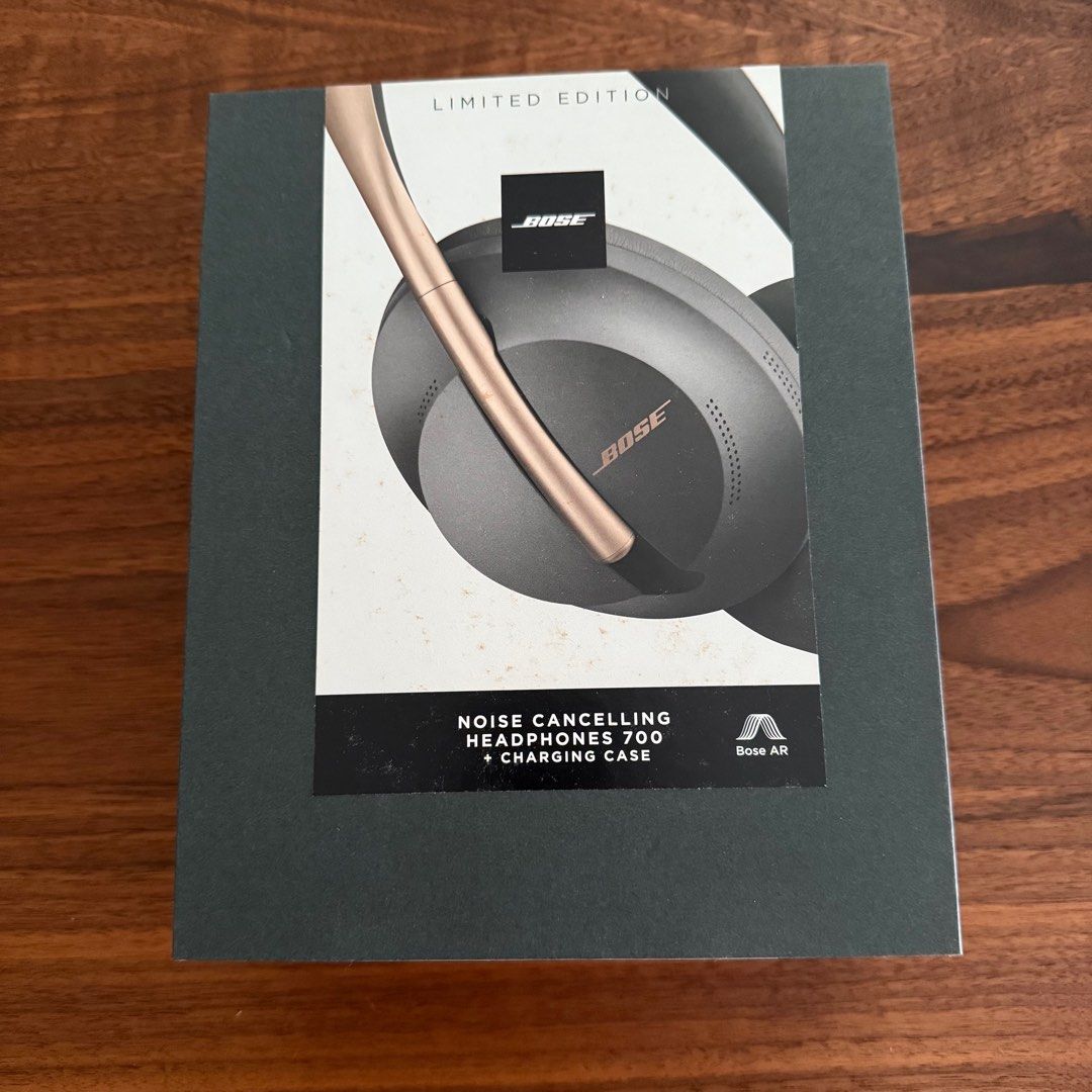 Bose NC700 with Charging Case