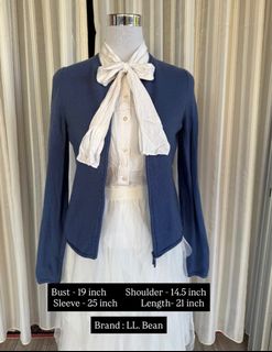 (Category: ) located in . Submitted by 3sisters_wardrobe (Listing ID 1387893908, Image 1). Description: .