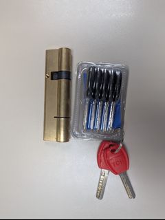 （分類：）位於 。 由 osako 提交（商品編號 1387859135，圖片 1）。簡介： 。