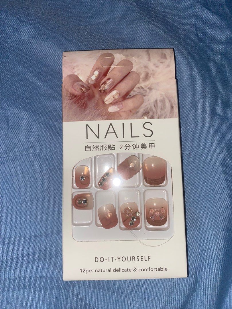 Fake nails take-all (10pcs) (Category: Hands & Nails) located in Quezon City. Submitted by viennecruz (Listing ID 1387894446, Image 3). Description: .