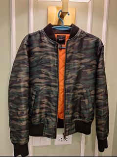 (Category: ) located in . Submitted by leth425 (Listing ID 1387894978, Image 1). Description: .