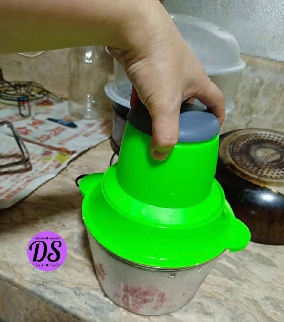 High Quality 2L All-Purpose Fast Machine Mincer Fruit and Vegetable Chopper, Processor, Slicer, Meat Grinder (Category: Other Kitchenware & Tableware) located in Manila. Submitted by onlineshoppersph (Listing ID 1387796598, Image 3). Description: Cash On Deliver - Metro Manila - Delivery Fee/Handling Fee shouldered by BUYERS - DF/HF depends on BUYERS Location LALAMOVE PICK UP - Cash on Deliver - Metro Manila & Nearby DELIVER THRU COURIER, CARGO &