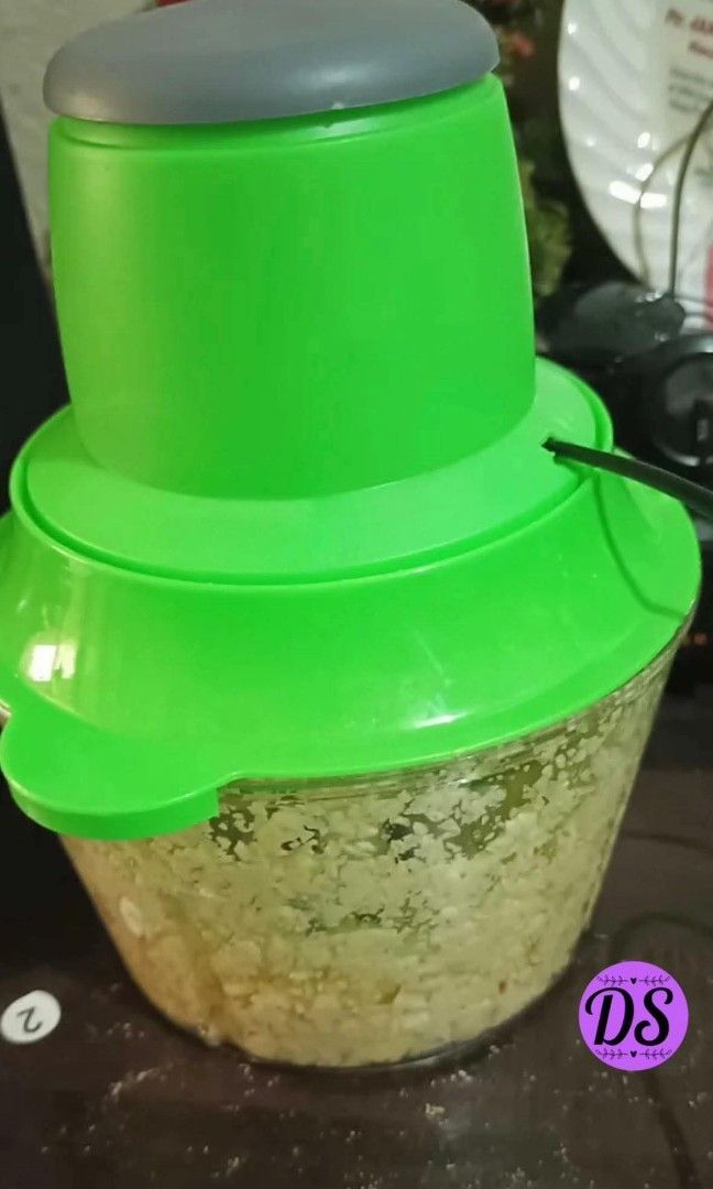 High Quality 2L All-Purpose Fast Machine Mincer Fruit and Vegetable Chopper, Processor, Slicer, Meat Grinder (Category: Other Kitchenware & Tableware) located in Manila. Submitted by onlineshoppersph (Listing ID 1387796598, Image 2). Description: Cash On Deliver - Metro Manila - Delivery Fee/Handling Fee shouldered by BUYERS - DF/HF depends on BUYERS Location LALAMOVE PICK UP - Cash on Deliver - Metro Manila & Nearby DELIVER THRU COURIER, CARGO &