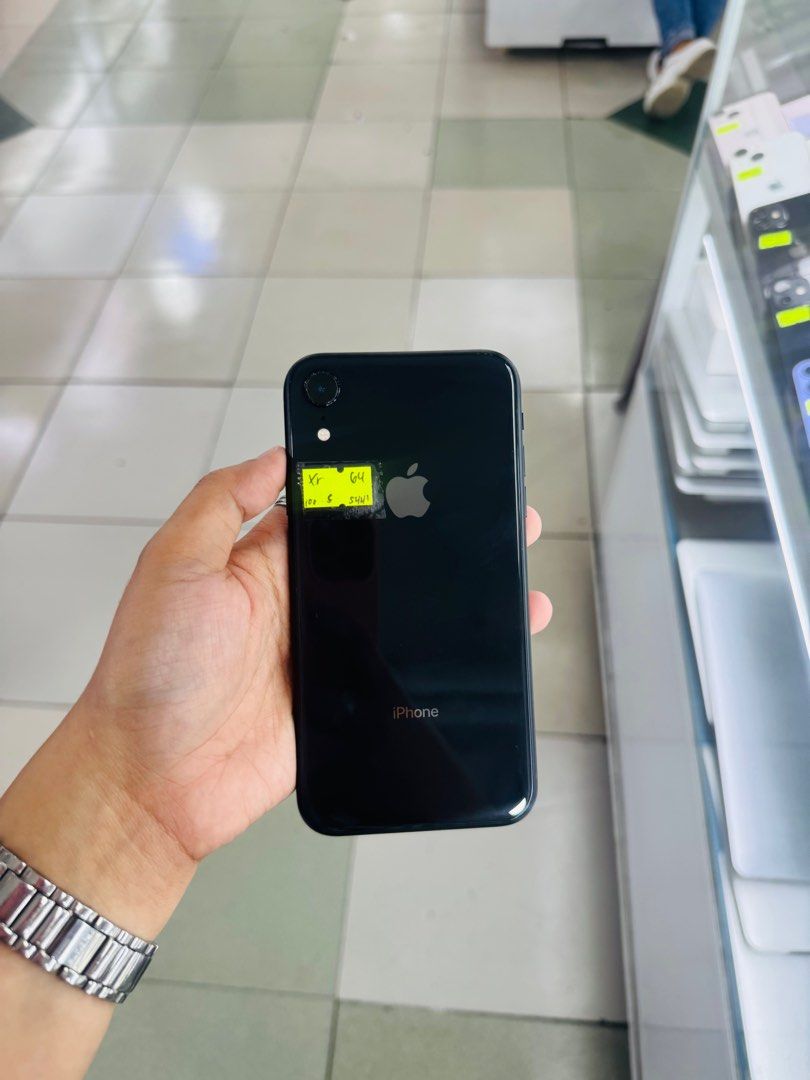 Iphone Xr 64Gb smartlocked 100bh no issues NTC approved (Category: iPhone X Series) located in San Juan City. Submitted by najihahtelecomshop2018 (Listing ID 1387862430, Image 3). Description: Legit Store | Original unit FOR SALE | TRADE / SWAP ▫️INSTALLMENT thru: 🔸Credit Card (straight / installment) 🔸Ggives / Gcredit + 6% interest 🔸Spay Later + 6% interest (RFS: Buy and Sell any kinds of Gadgets) Description: iPhone XR 64gb ( other GB are al