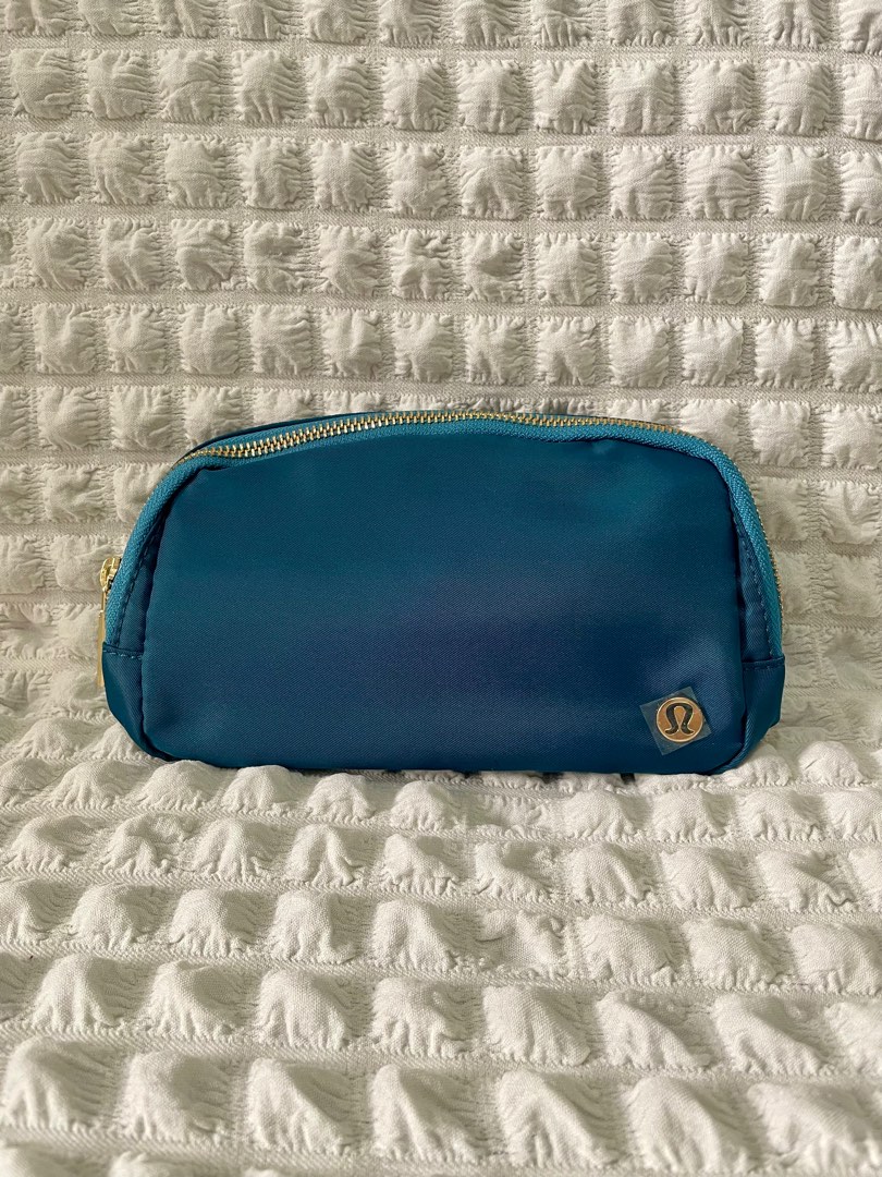 lululemon everywhere belt bag gold spice 1L (Honey Lemon) Lululemon Everywhere Belt Bag