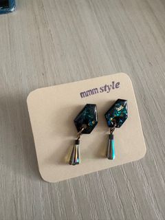（分類：）位於 。 由 mackleong 提交（商品編號 1387803135，圖片 1）。簡介： 。