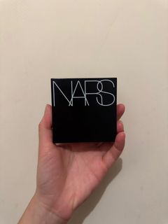 NARS 自然亮采持久氣墊粉底盒 包平郵64230682436993110
