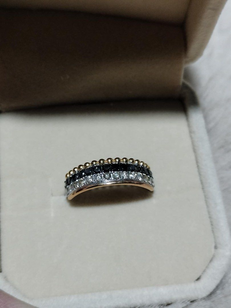 natural diamond ring (tricolor) (Category: Rings) located in Cavite. Submitted by beamitch (Listing ID 1387897632, Image 2). Description: 100% natural mined diamonds comes with certificate free sf tru lbc size 7 only.