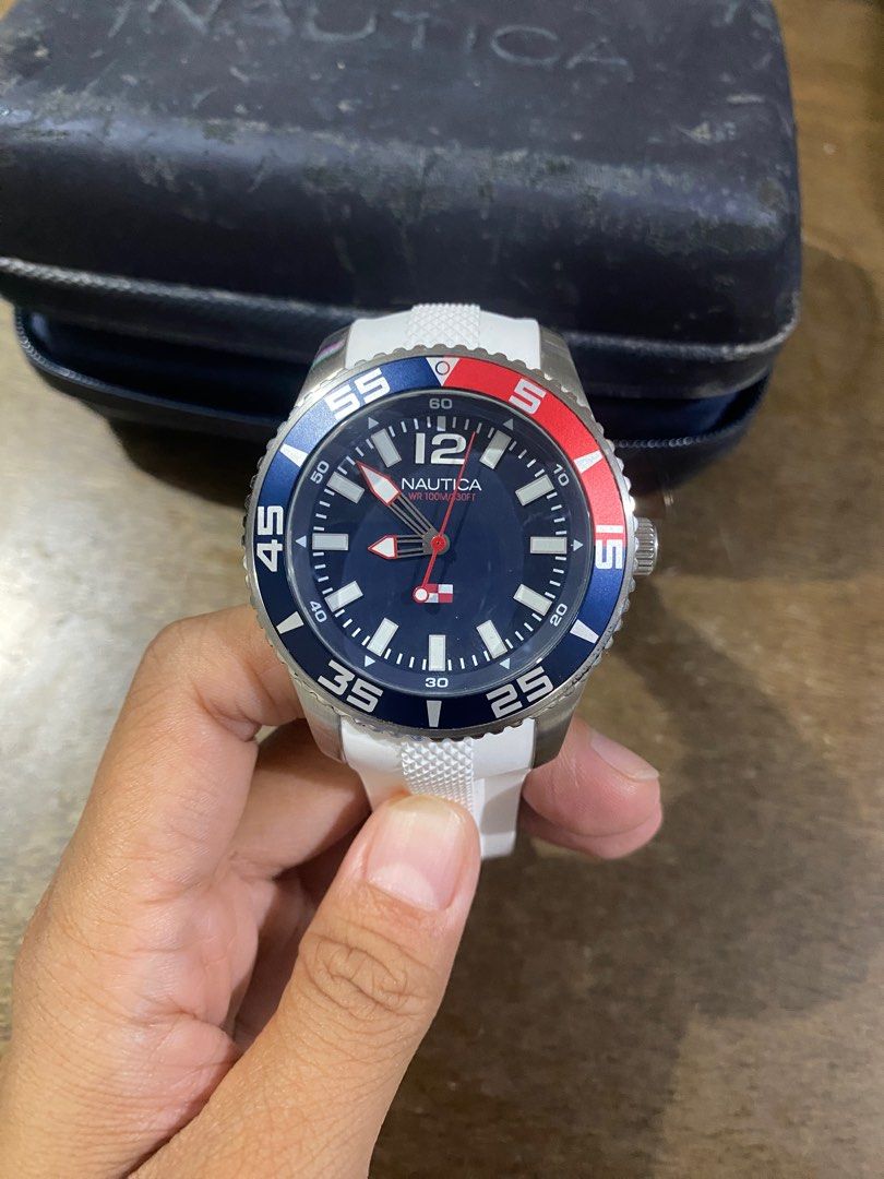 Nautica Watch for Men (Original) (Category: Men's Watches) located in Santa Maria. Submitted by mbiancaserrano09 (Listing ID 1387741400, Image 2). Description: Nautica Watch for Men for Sale almost new hindi nasuot dahil malaki for my wrist the only flaws nadagdagan ng butas sa strap pero makinis no scratches.