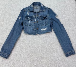 (Category: ) located in . Submitted by mkdlg (Listing ID 1387922661, Image 1). Description: .