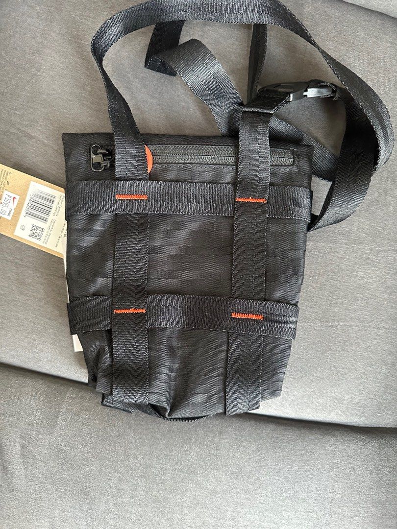 Nike Cargo Cross body bag (Category: Sling Bags) located in Quezon City. Submitted by declutterwithtin (Listing ID 1387815767, Image 2). Description: last price already. .