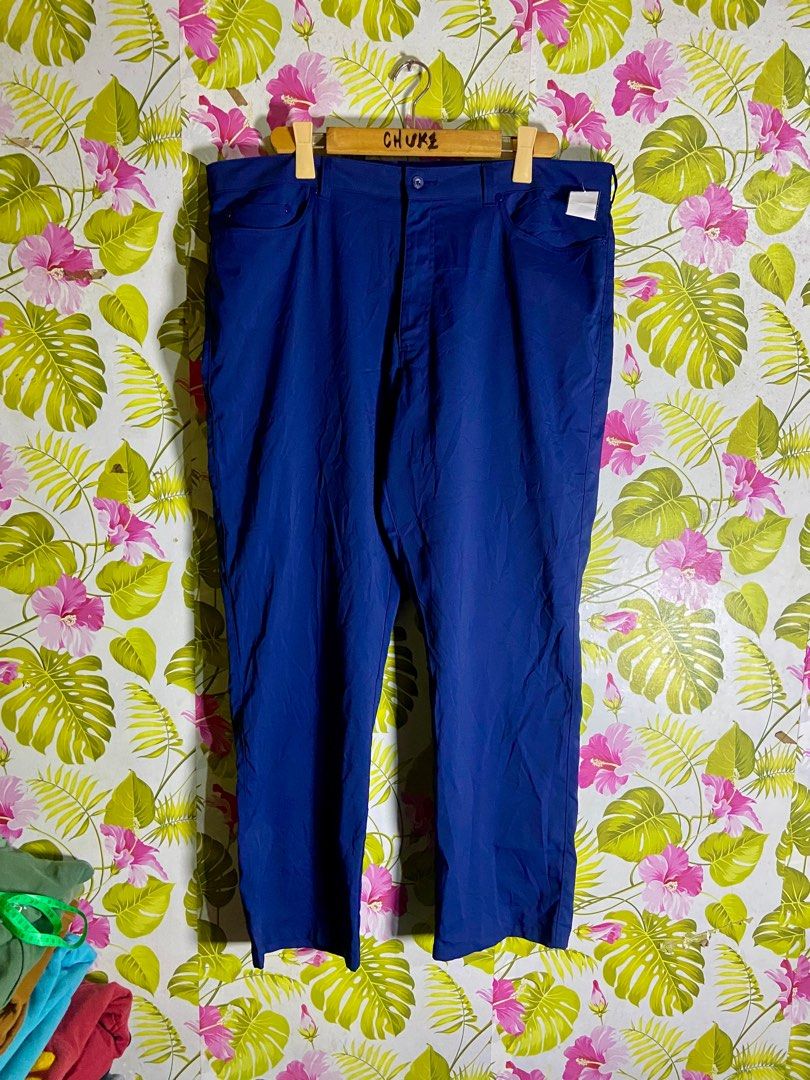 PGA TOUR GOLF PANTS (Category: Activewear) located in Cabuyao City. Submitted by chukz_x (Listing ID 1387794827, Image 1). Description: Size 40 41 width 40length 9 hem Excellent condition .