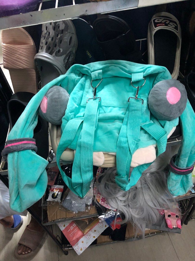 RUSH SELLING Thrift Miku Ita Bag (Category: Backpacks) located in Manila. Submitted by m4cyll3 (Listing ID 1387851746, Image 2). Description: i saw this in a thrift shop near me. sf shouldered by buyer. flaws in pic. non nego. 📍pasay city.