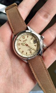 (Category: ) located in . Submitted by towatches (Listing ID 1387769334, Image 1). Description: .