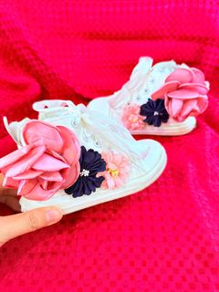 (Category: ) located in . Submitted by maisonbrielle (Listing ID 1387865309, Image 1). Description: .