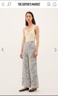 (Category: ) located in . Submitted by uk8clothes.lit.theory (Listing ID 1387858538, Image 1). Description: .