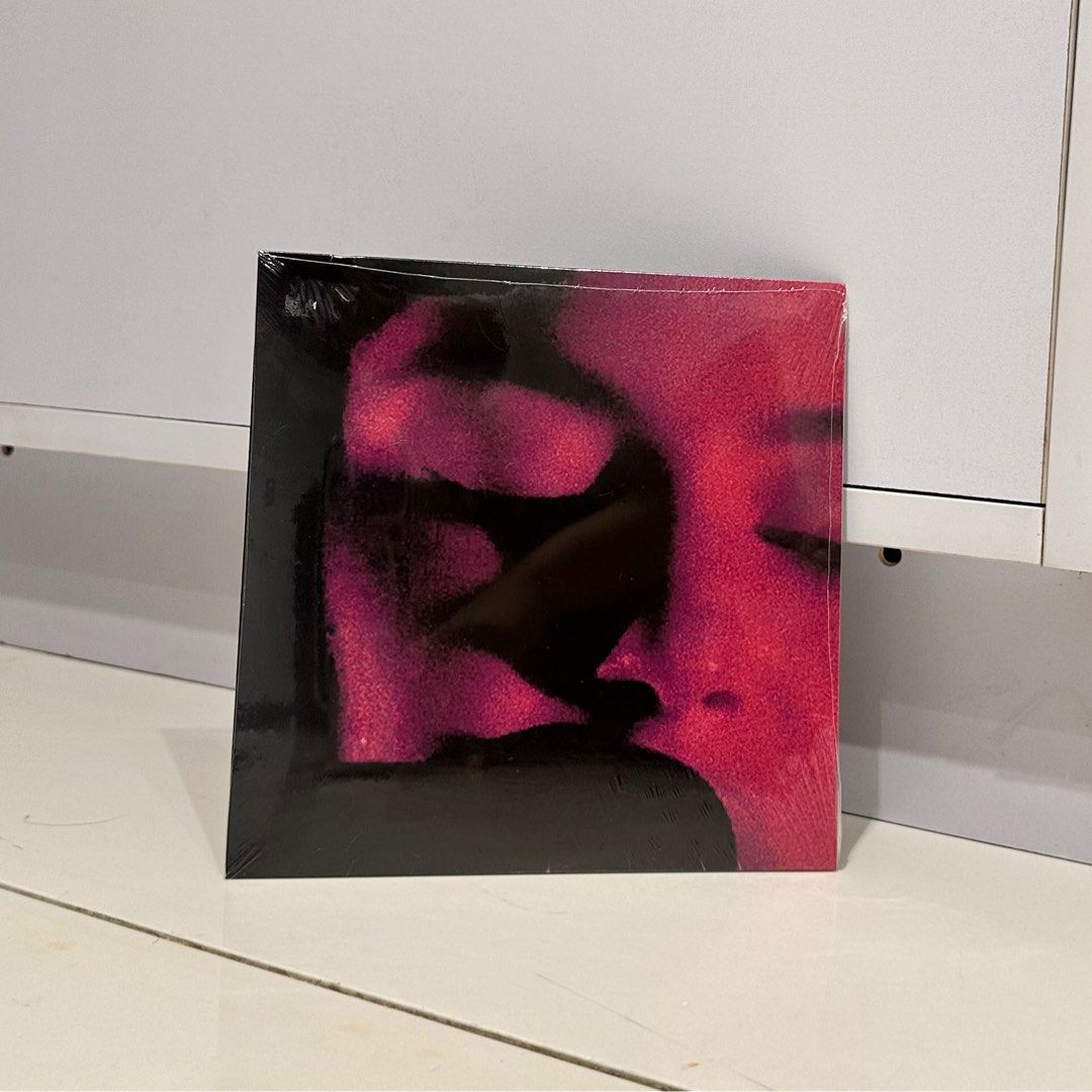 That’s So True 7” by Gracie Abrams Vinyl (Category: Vinyls) located in Paranaque City. Submitted by kckvr (Listing ID 1387769992, Image 1). Description: 7” Pink Vinyl brand new & sealed.
