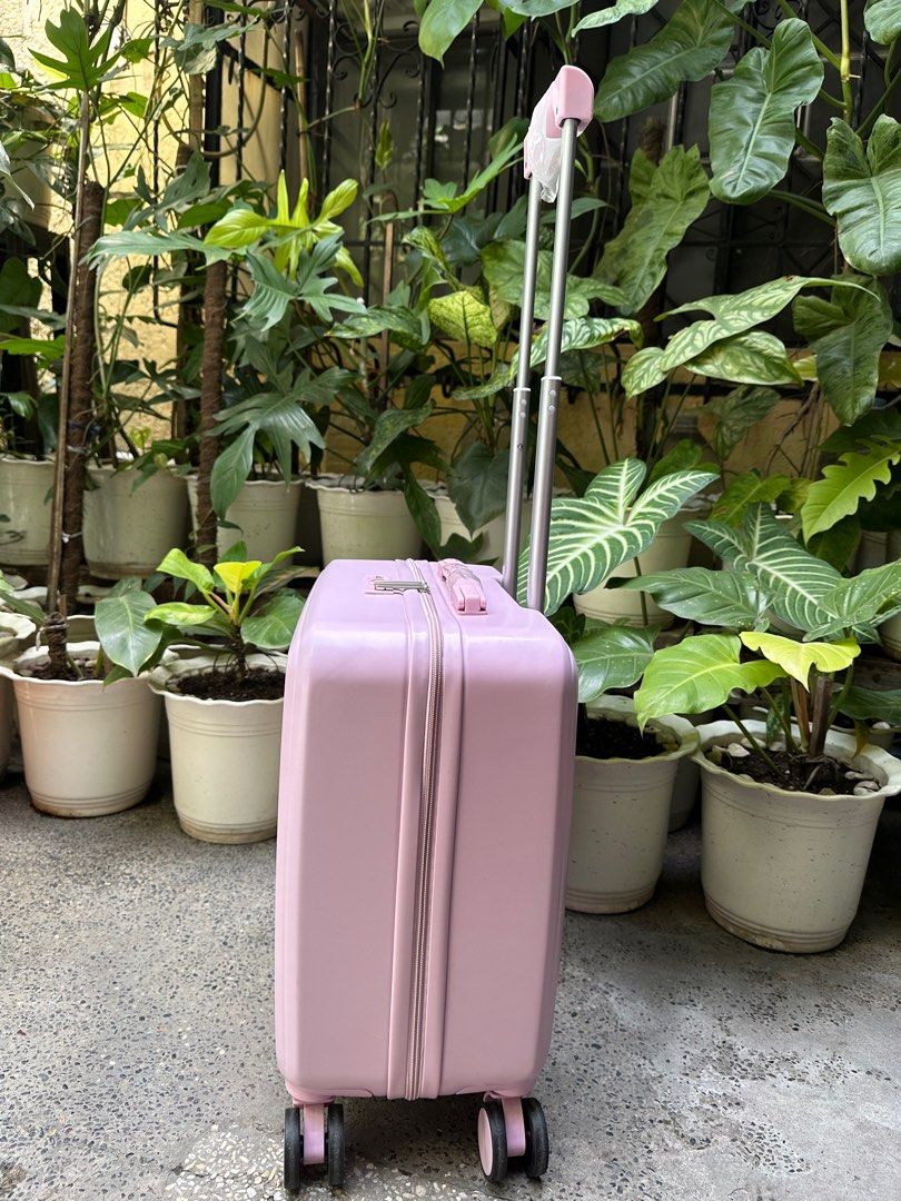 Travel Basic hand carry luggage PINK (Category: Luggage) located in Valenzuela. Submitted by kaelstoypalace (Listing ID 1387852693, Image 3). Description: TSA lock Double wheel.