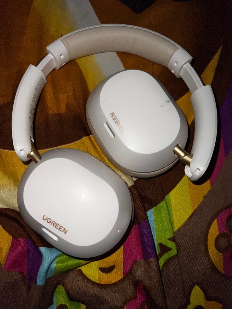 UGREEN Premium Studio Max5c Wireless Bluetooth Earphone Headphone TWS Support Voice Calls (Category: Headphones & Headsets) located in Manila. Submitted by aliyadatus81516 (Listing ID 1387794017, Image 2). Description: .