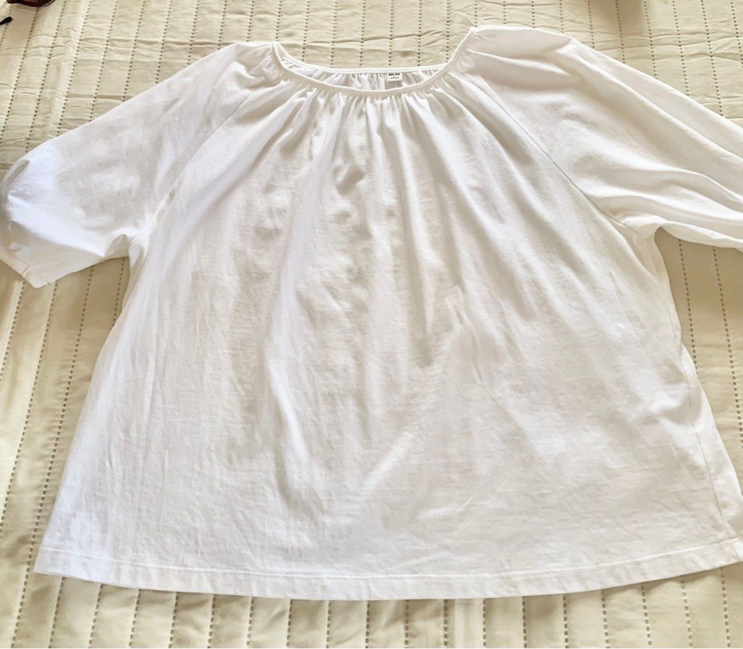 Uniqlo Cotton Sheared Neckline Top (Category: Others Tops) located in Paranaque City. Submitted by lene_urbn (Listing ID 1387765224, Image 1). Description: Not used. RFS - Small for me. Cotton fabric is cool and comfy..