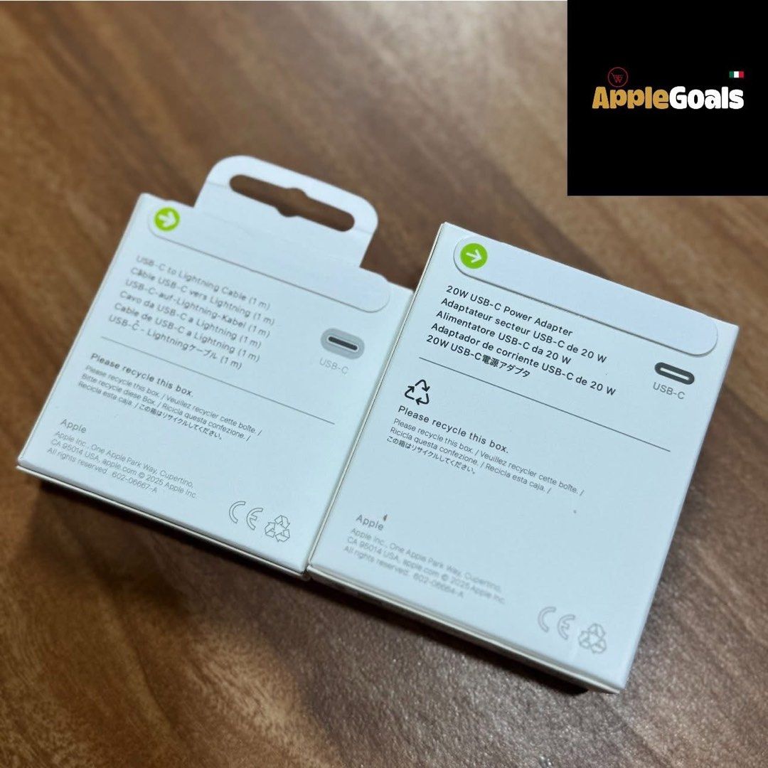USB-C To Lightning And 20W Power Adapter Set (Category: Chargers) located in Manila. Submitted by mercedgret74092 (Listing ID 1387894973, Image 3). Description: Pm me.