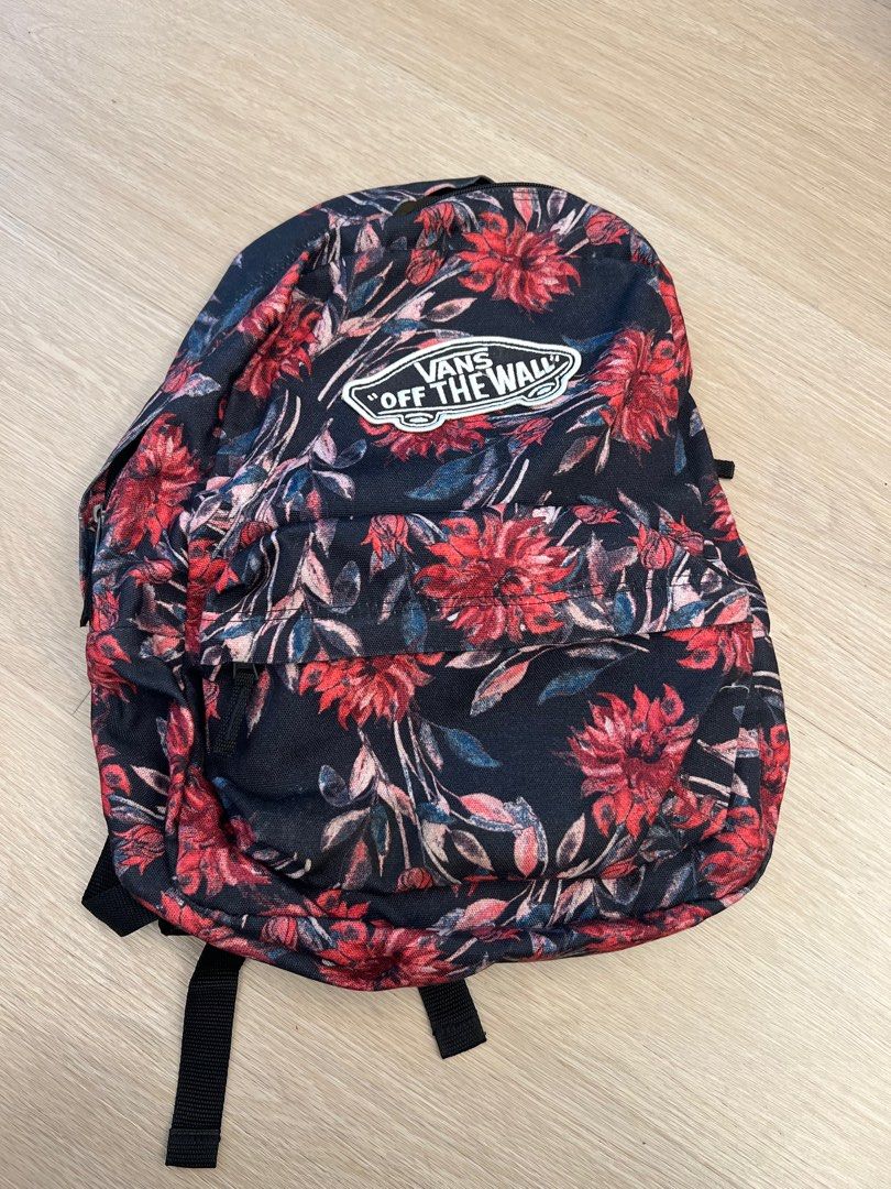 Vans背囊 backpack （分類：背囊）位於 Hong Kong。 由 yc8kqdhg7q 提交（商品編號 1387842895，圖片 1）。簡介： 。