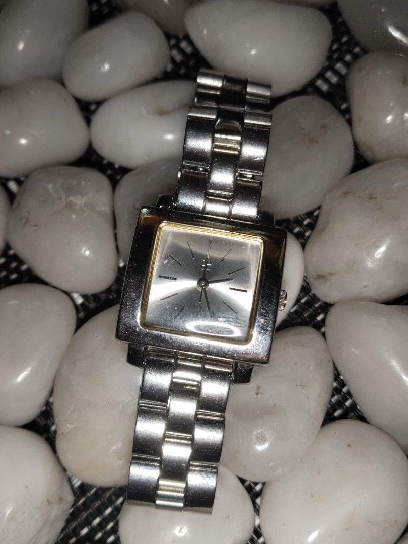 A95 - Citizen "Elegance" Tank Watch (Category: Luxury Watches) located in Vigan. Submitted by thrift_watch_ilocos (Listing ID 1387950462, Image 3). Description: .