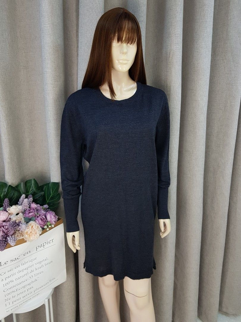 Acne Studios Merino Wool Sweater Dress (Category: Dresses) located in Quezon City. Submitted by klosetvault3 (Listing ID 1388107069, Image 2). Description: ✓Please read before making an offer condition: excellent size: medium measurement(inches): 33" length, 46" bust, 44" waist mop: bpi & gcash courier: j&t payment first location: quezon city.