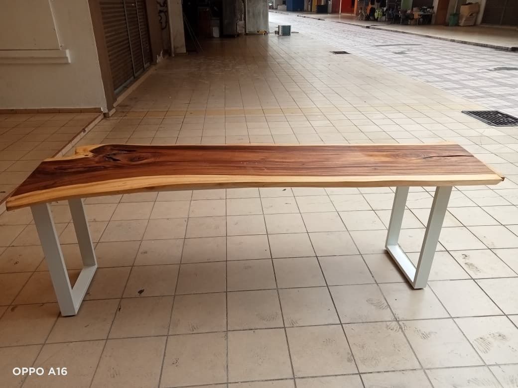 Bar Table Code:BT-29 (Category: Tables & Sets) located in Petaling Jaya. Submitted by micron1786 (Listing ID 1388019855, Image 1). Description: [**Price above DOES NOT INCLUDE of delivery & Installation**] L 2370mm W 700mm H 780mm Code :BT-29 Available :1 Condition : Goods We are specialist in BUY or SELL New/Used Home Furniture or Office Equipment [ Micron Furniture Trading sdn bhd ] 20 , Jalan PJS 3/46 , Sri Manja Square , Taman Sri Manja , 460