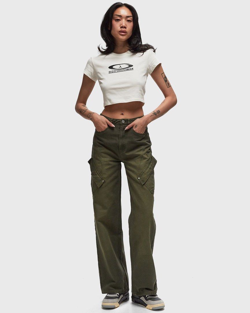 Cactus Jack x Air Jordan croptop (Category: Shirts) located in Quezon City. Submitted by apujooz (Listing ID 1387941630, Image 1). Description: Used twice only Good condition😙👌 Street style.
