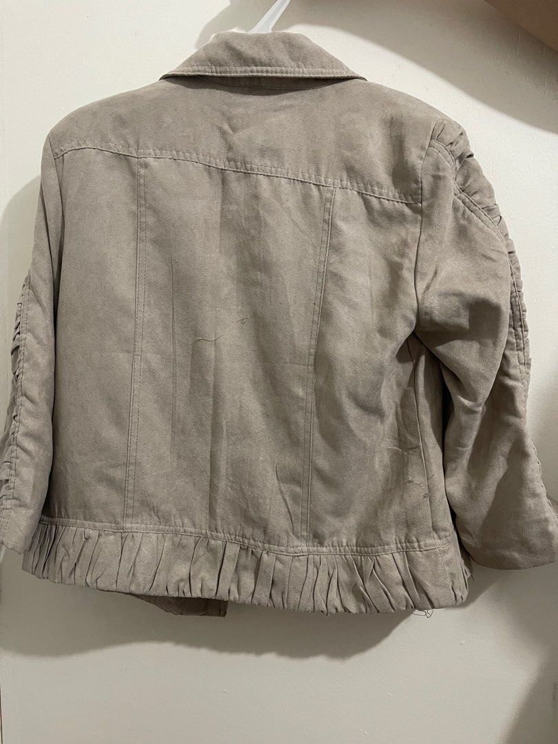 Christopher & Banks Jacket (Category: Coats, Jackets and Outerwear) located in Taytay. Submitted by preloved___items (Listing ID 1387973374, Image 2). Description: Size: Small.