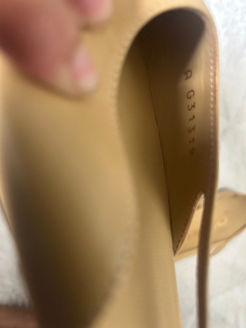 CLEARANCE: Chanel Slingback Flats 36.5 (Category: Flats & Sandals) located in Manila. Submitted by luxurybrandsonly (Listing ID 1388017639, Image 3). Description: With dustbags Ribbon, card Camelia.
