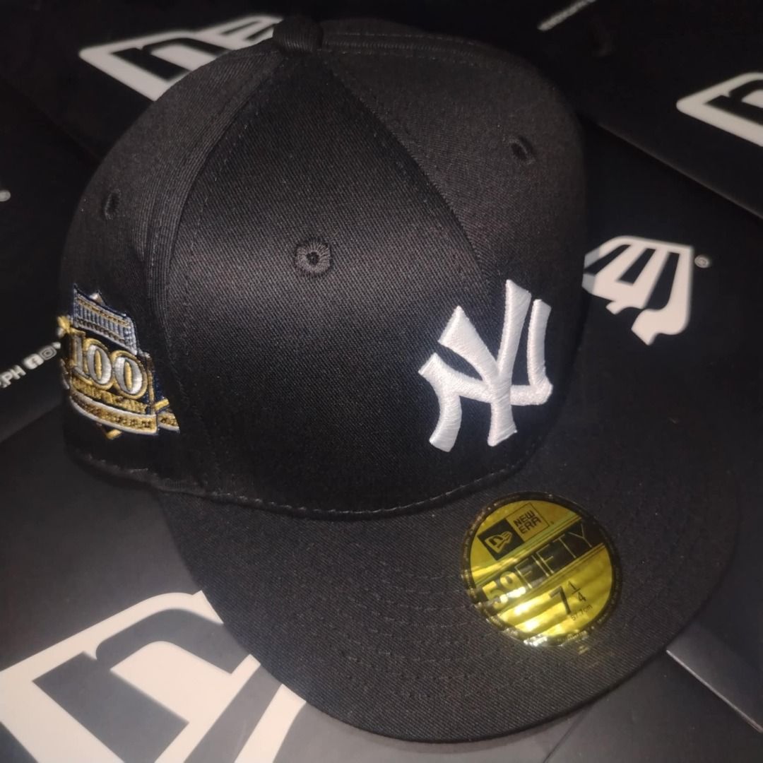 CLOSED MLB CAPS 350 EACH (Category: Caps & Hats) located in Manila. Submitted by epbi_peepthizpipz (Listing ID 1388050698, Image 1). Description: ‼️350 CLOSED CAP EACH ‼️ 🫵WITH FREE PAPERBAG AND STICKERS🫵 📌COMMONWEALTH QC LOC (MEETUP, SHIPMENT THRU LALAMOVE/JNT/ LBC Gcash first or cash onhand meetup).