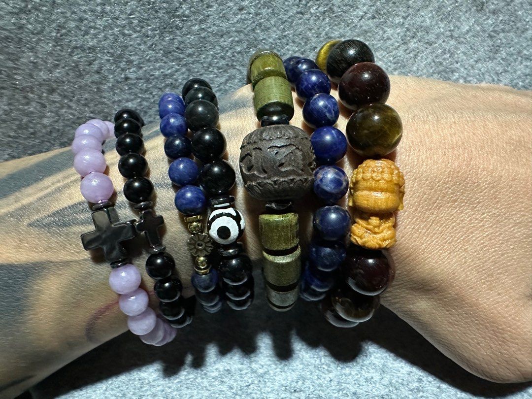 Crystal bracelets for sale (Category: Bracelets) located in Cainta. Submitted by annebc (Listing ID 1388104764, Image 1). Description: Please refer to the individual posting for the actual price Colorful tiger eye Big Sodalite Sandalwood Big Silver Sheen Obsidian Small Sodalite Small black Obsidian Lepidolite .
