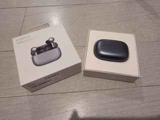 中古 HONOR Earbuds 3 Pro グローバル版 IRO-T10 中古 HONOR Earbuds 3 Pro グローバル版 IRO-T10の通販 by