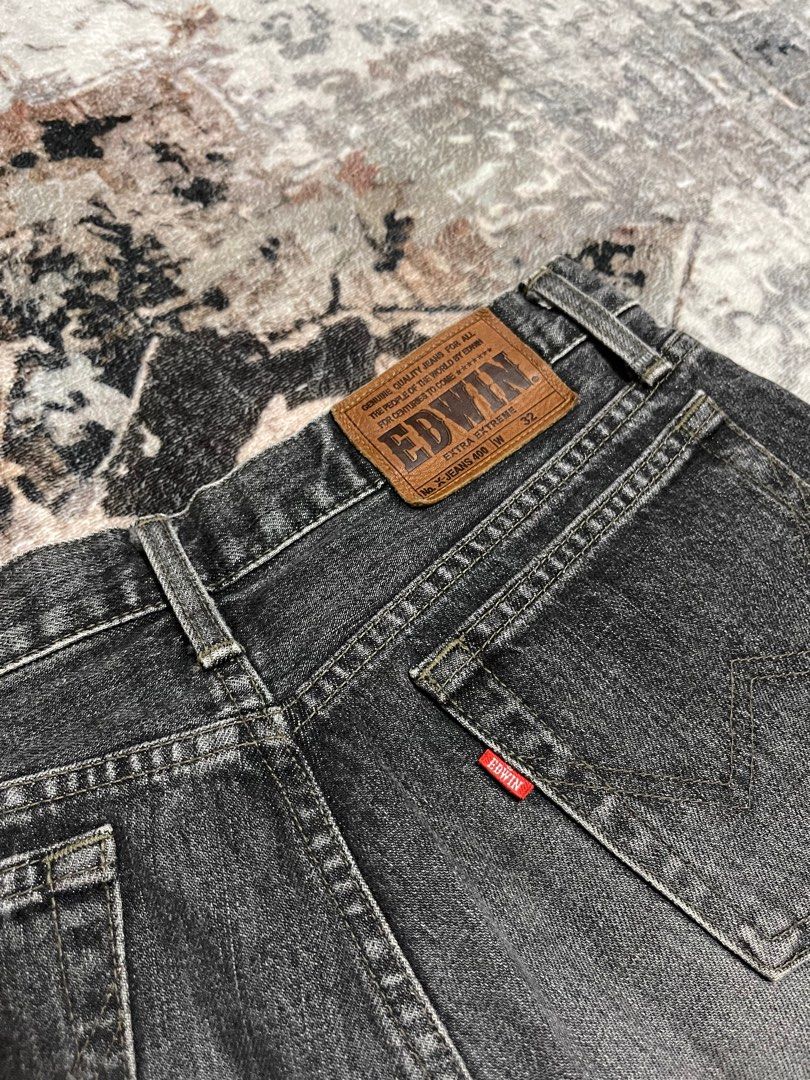 Edwin bootcut (Category: Jeans & Leggings) located in Kota Tinggi. Submitted by damzzy (Listing ID 1388039591, Image 2). Description: Pinggang 32 L 38.
