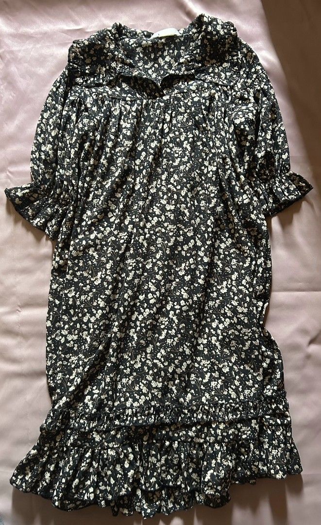 Flowery Black Cottagecore Dress (Category: Dresses) located in Quezon City. Submitted by matchahearts (Listing ID 1387995017, Image 1). Description: ready to wear!.